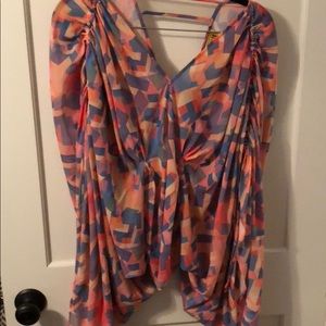 Jazsalyn Geometric Print Backless Top